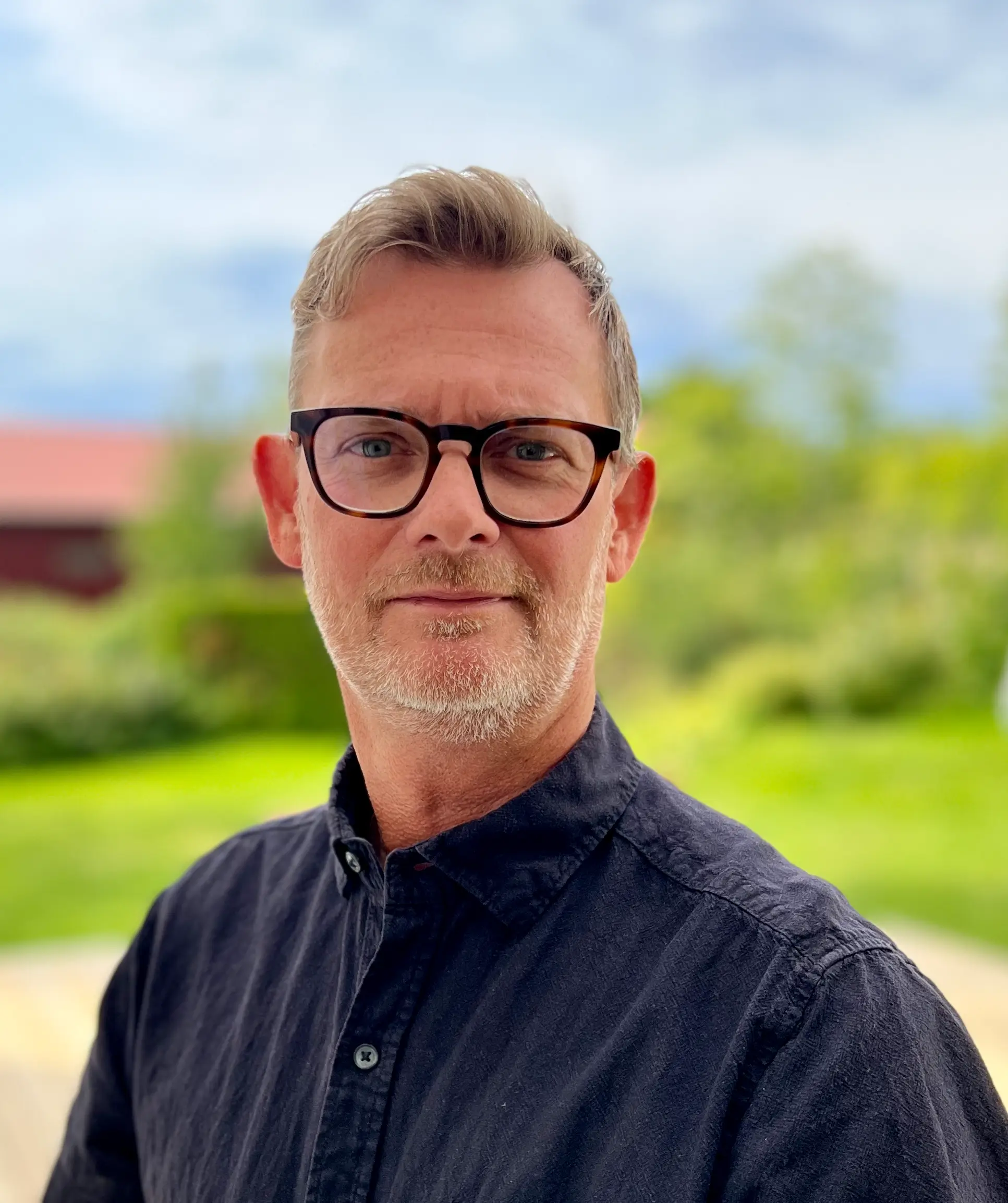 Jonas Persson hjälper företag att utvecklas baserat på kunskaper och insikter om deras omvärld